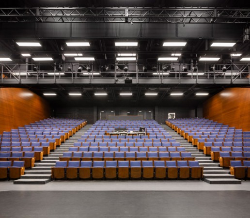 AuditoriumMontignac-StephaneGroleau-94-B